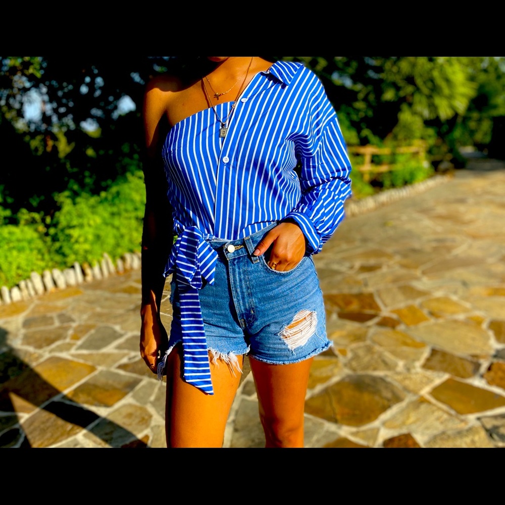 One sleeve blouse